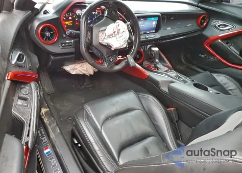 2021 Chevrolet Camaro Ss z USA, uszkodzony, nr VIN 1G1FH1R70M0143151